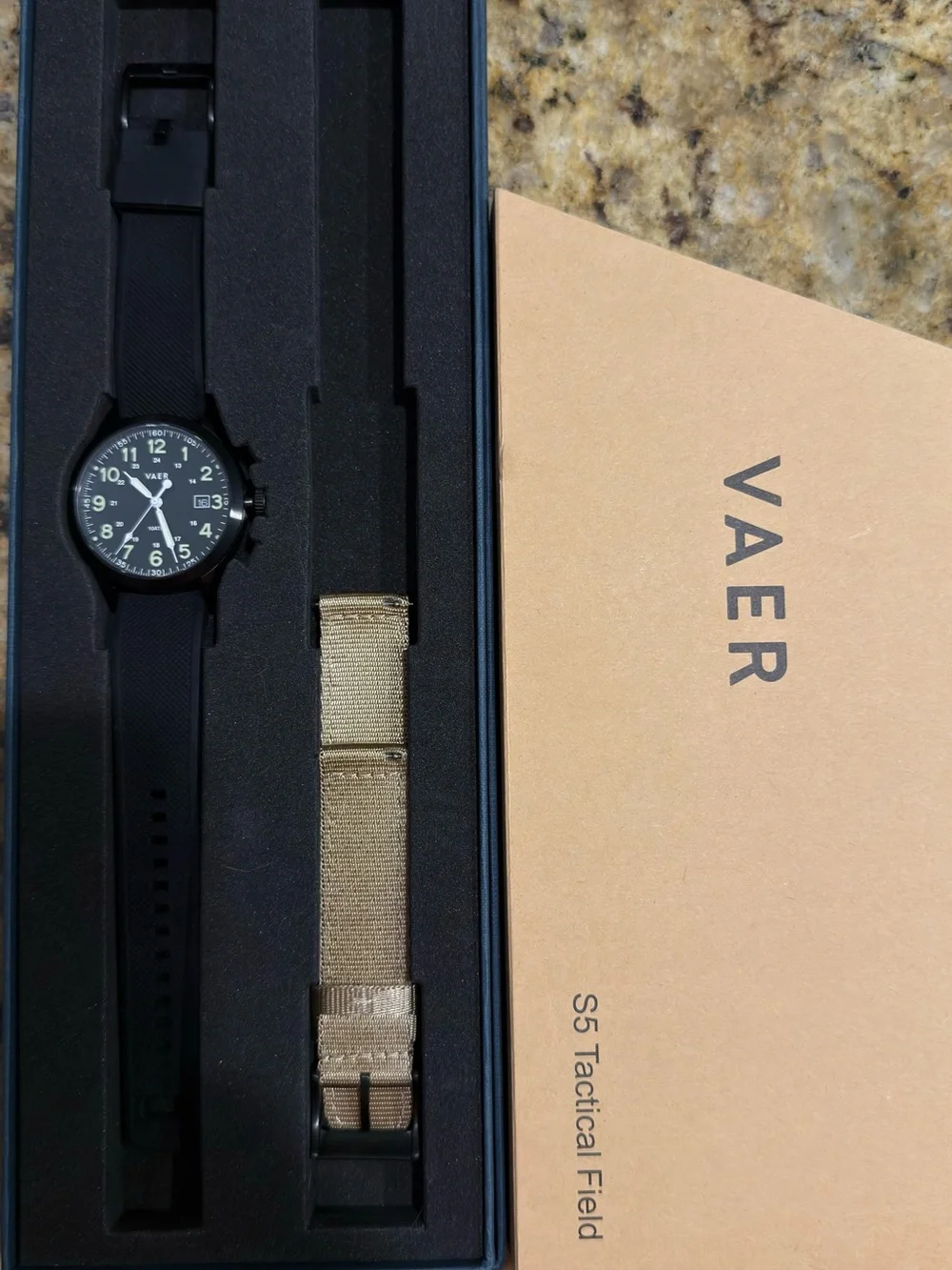 VAER Black Field Watch with Black Strap